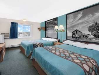 Super 8 by Wyndham Huron