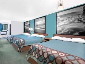 Super 8 by Wyndham Huron