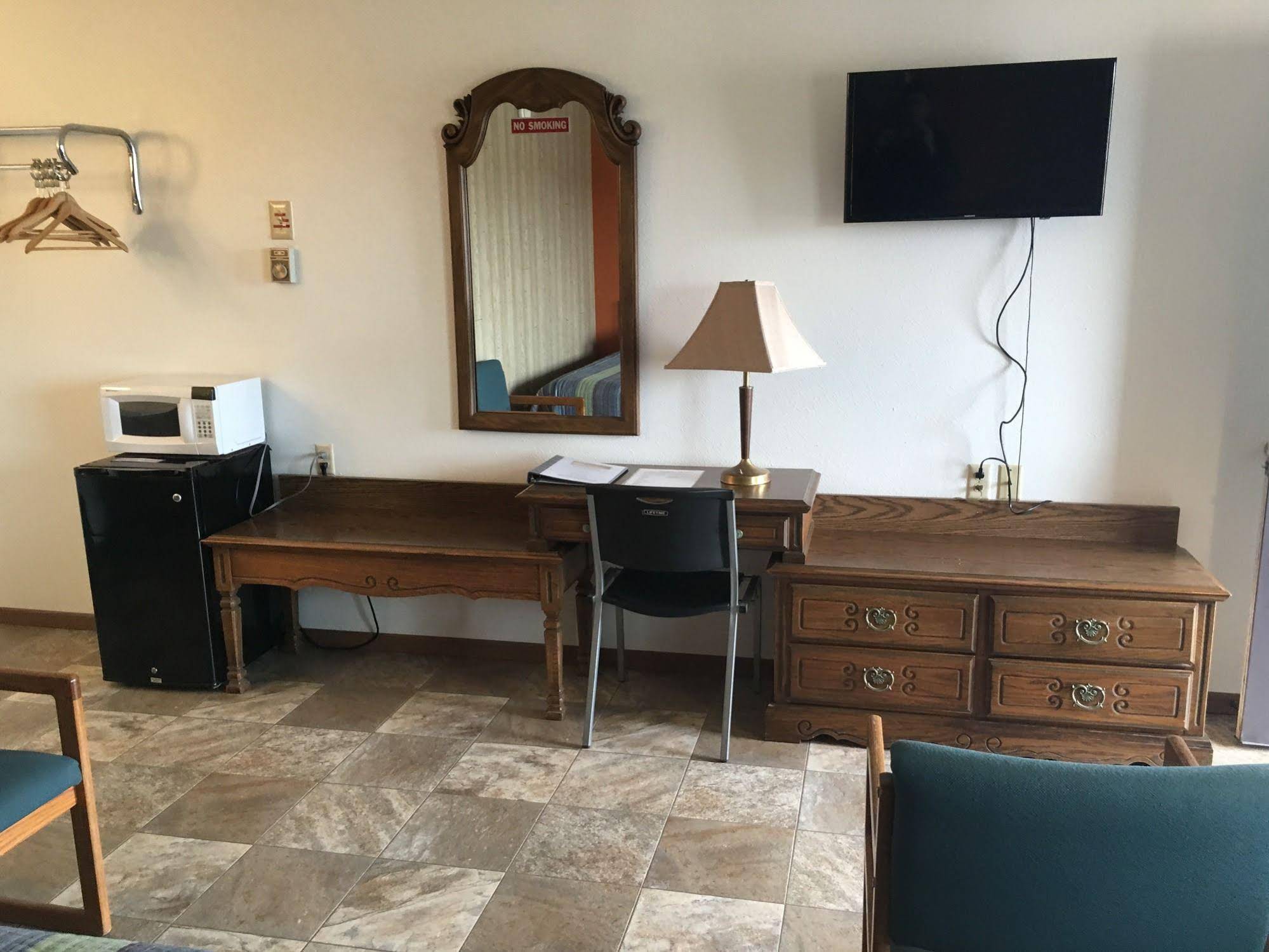 Budget Host Inn Kennebec