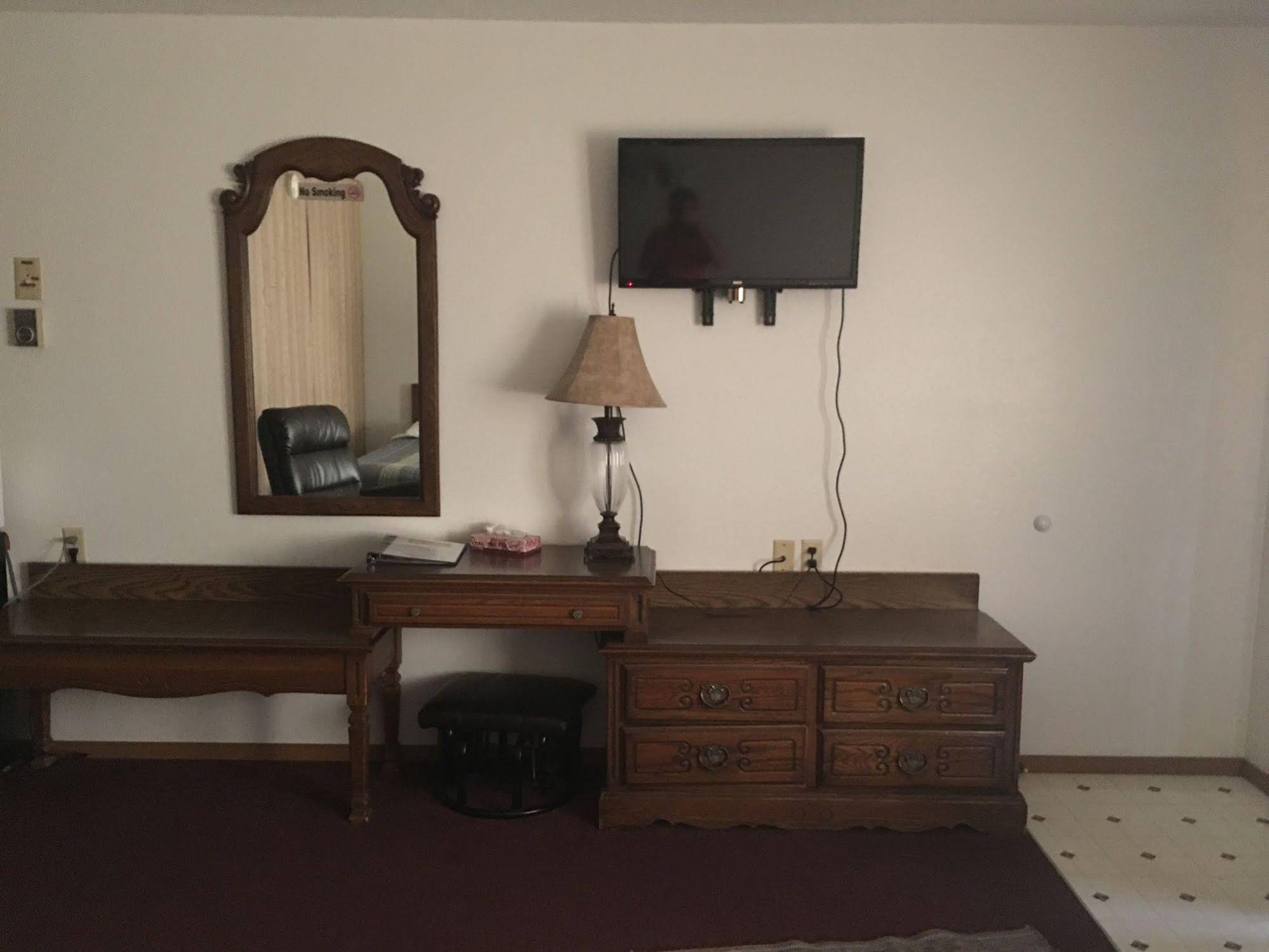 Budget Host Inn Kennebec