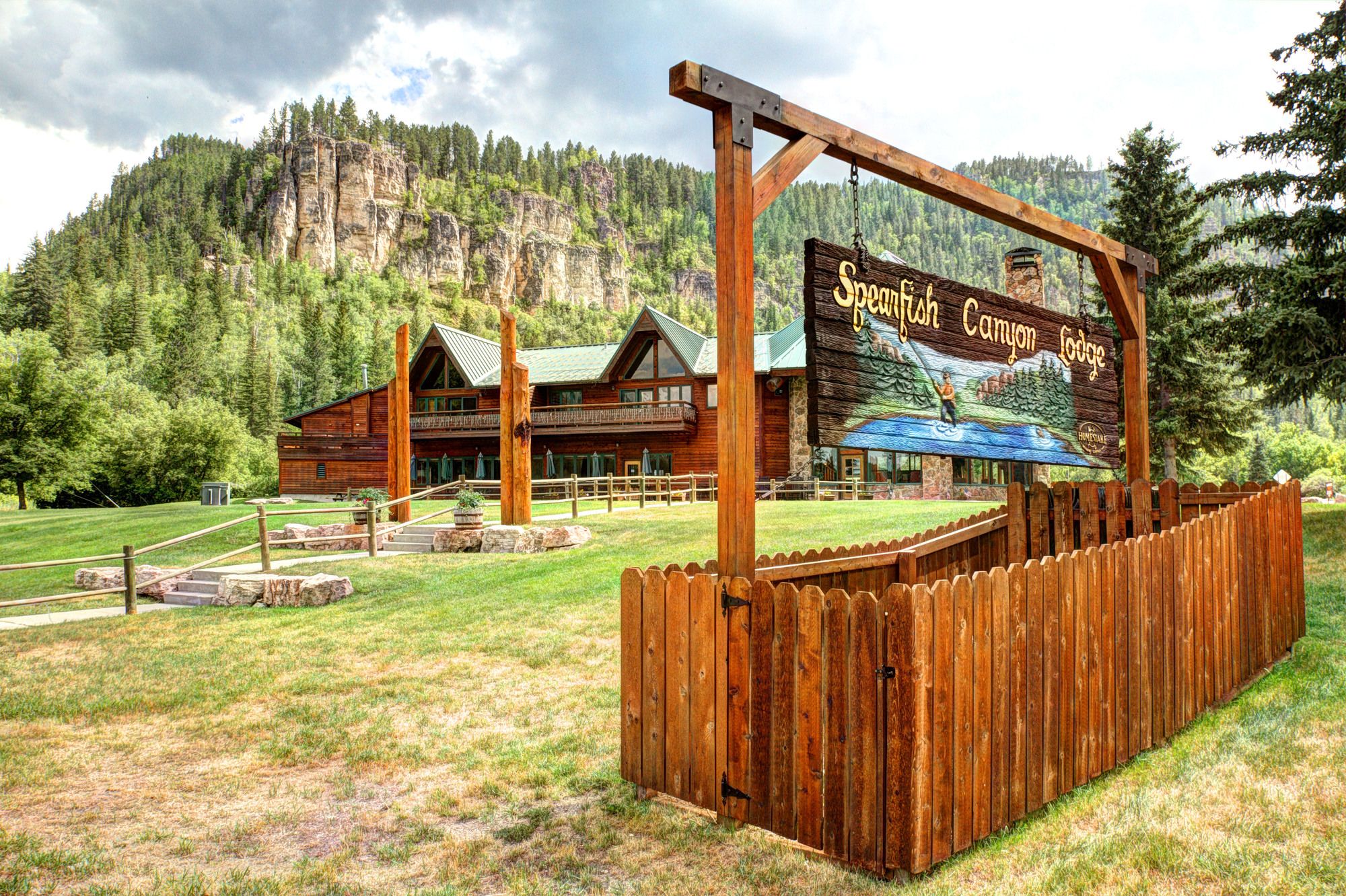 Spearfish Canyon Lodge