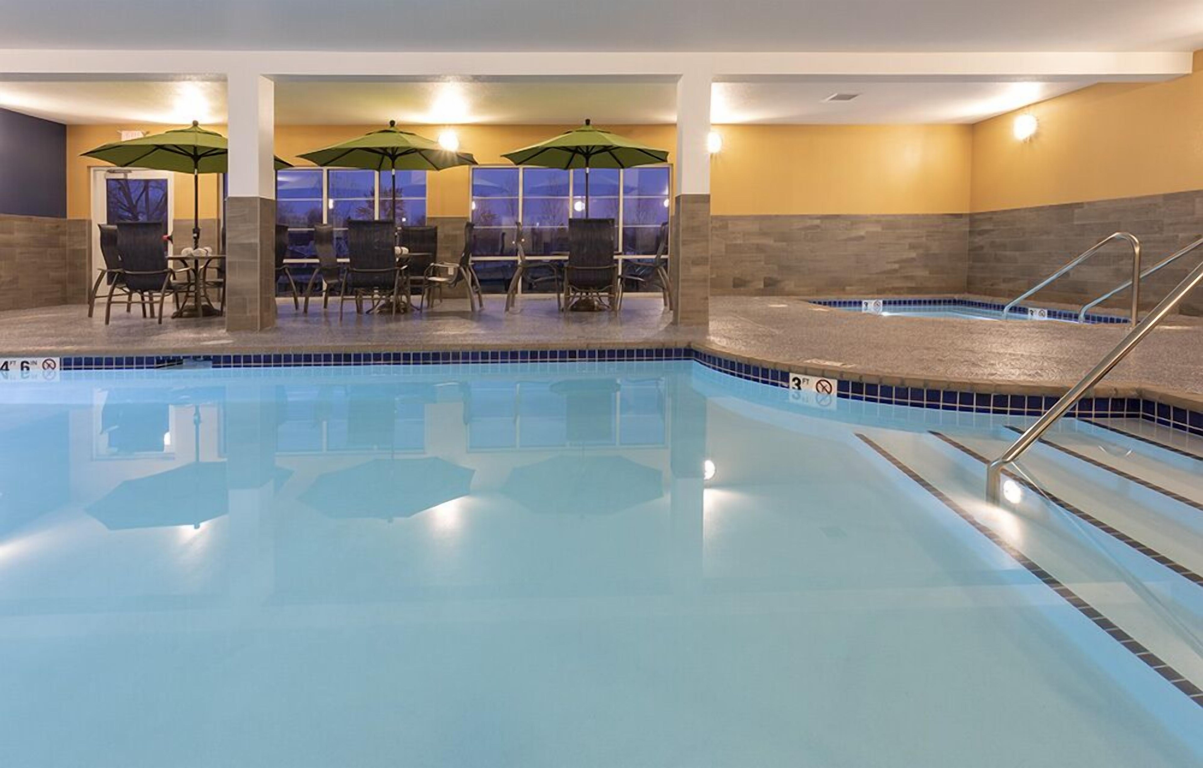 Grandstay Hotel and Suites