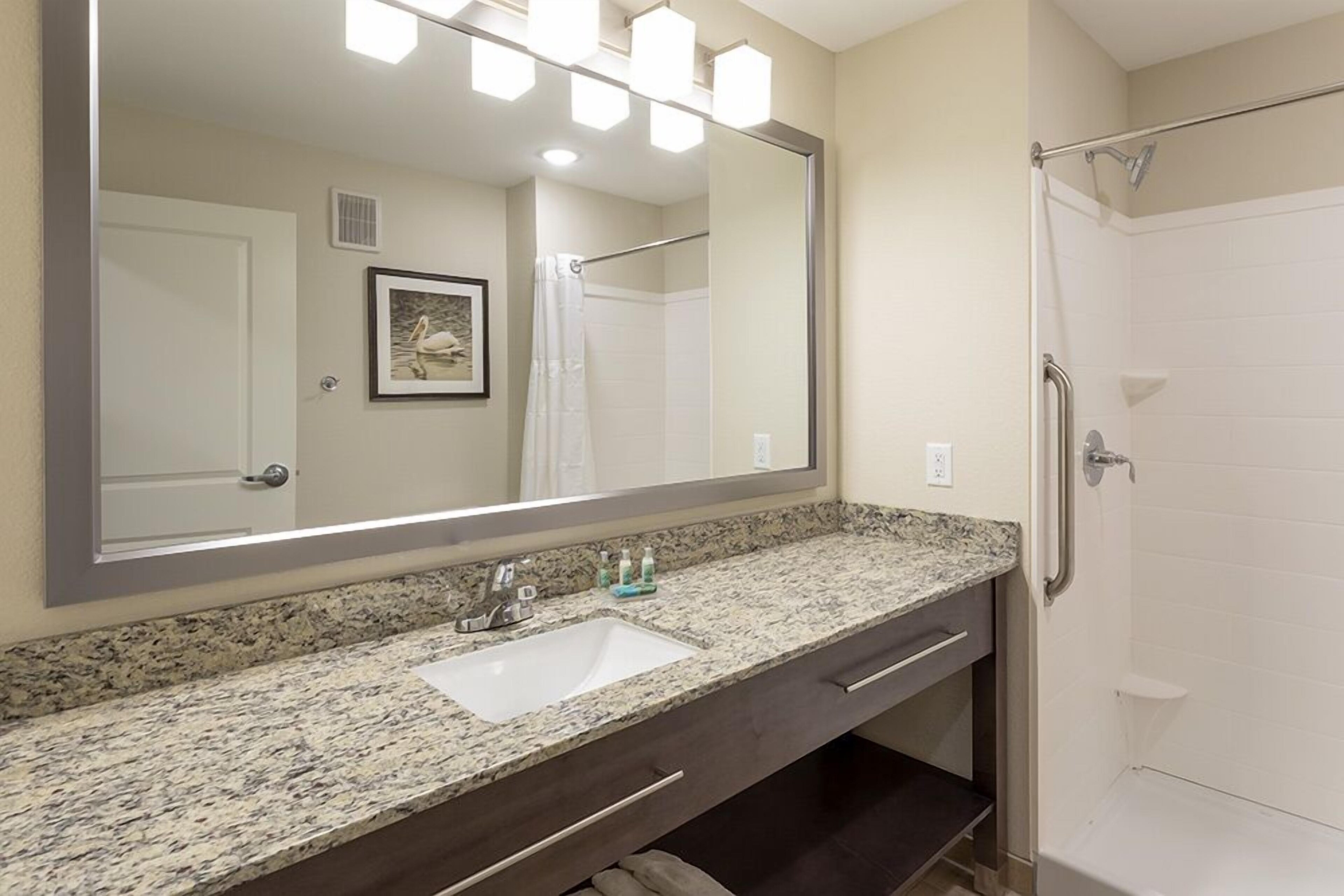 Grandstay Hotel and Suites