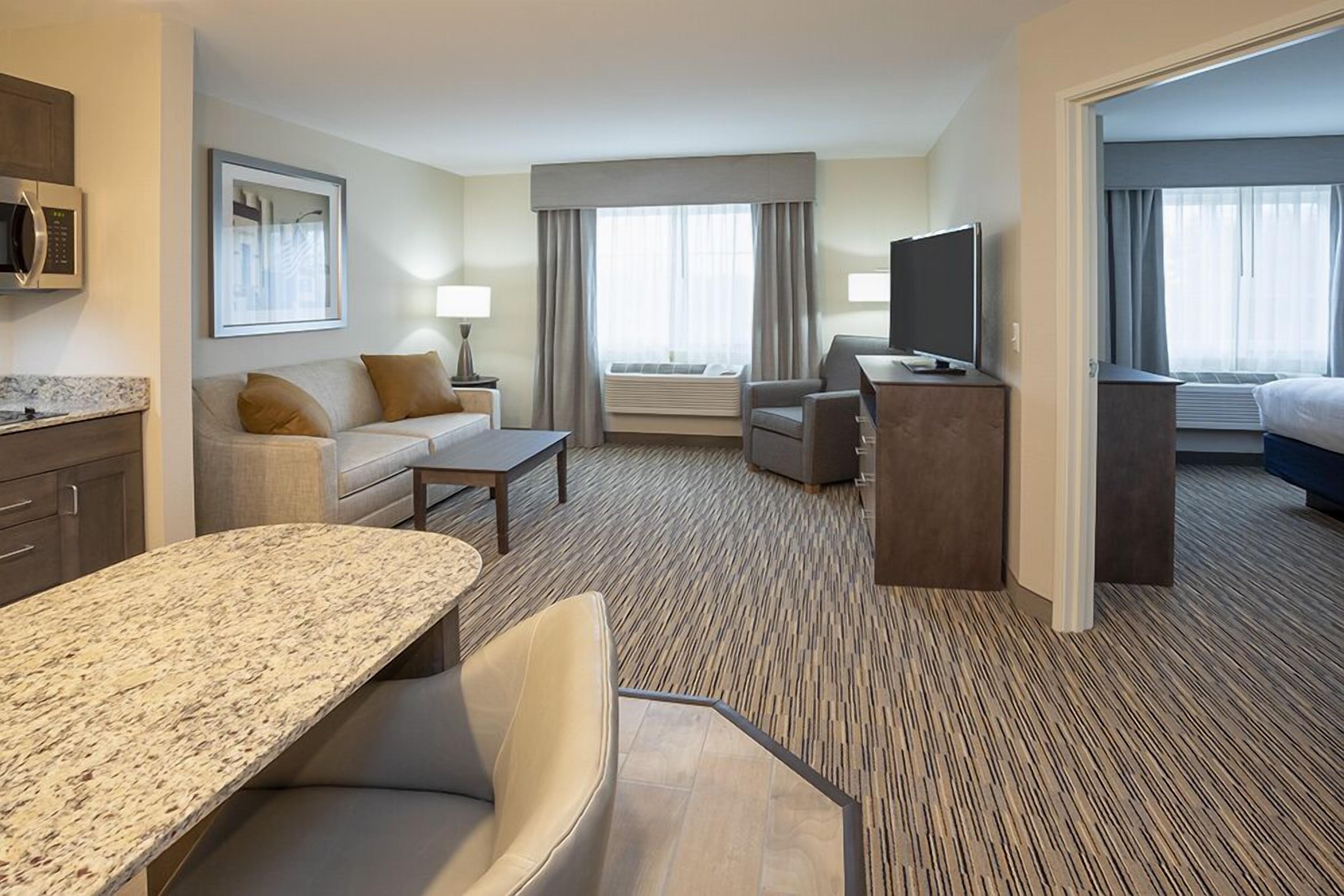 Grandstay Hotel and Suites