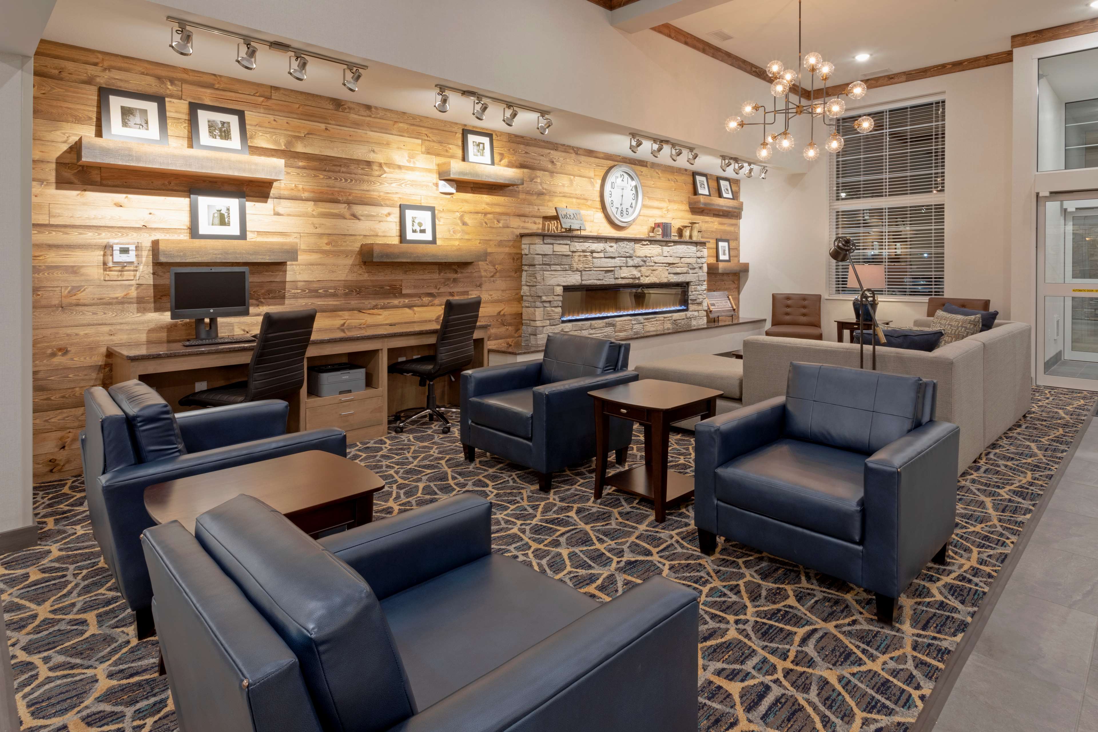 Grandstay Hotel and Suites