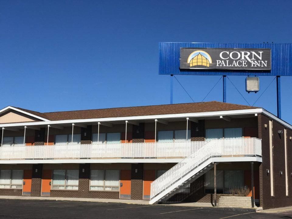Corn Palace Inn