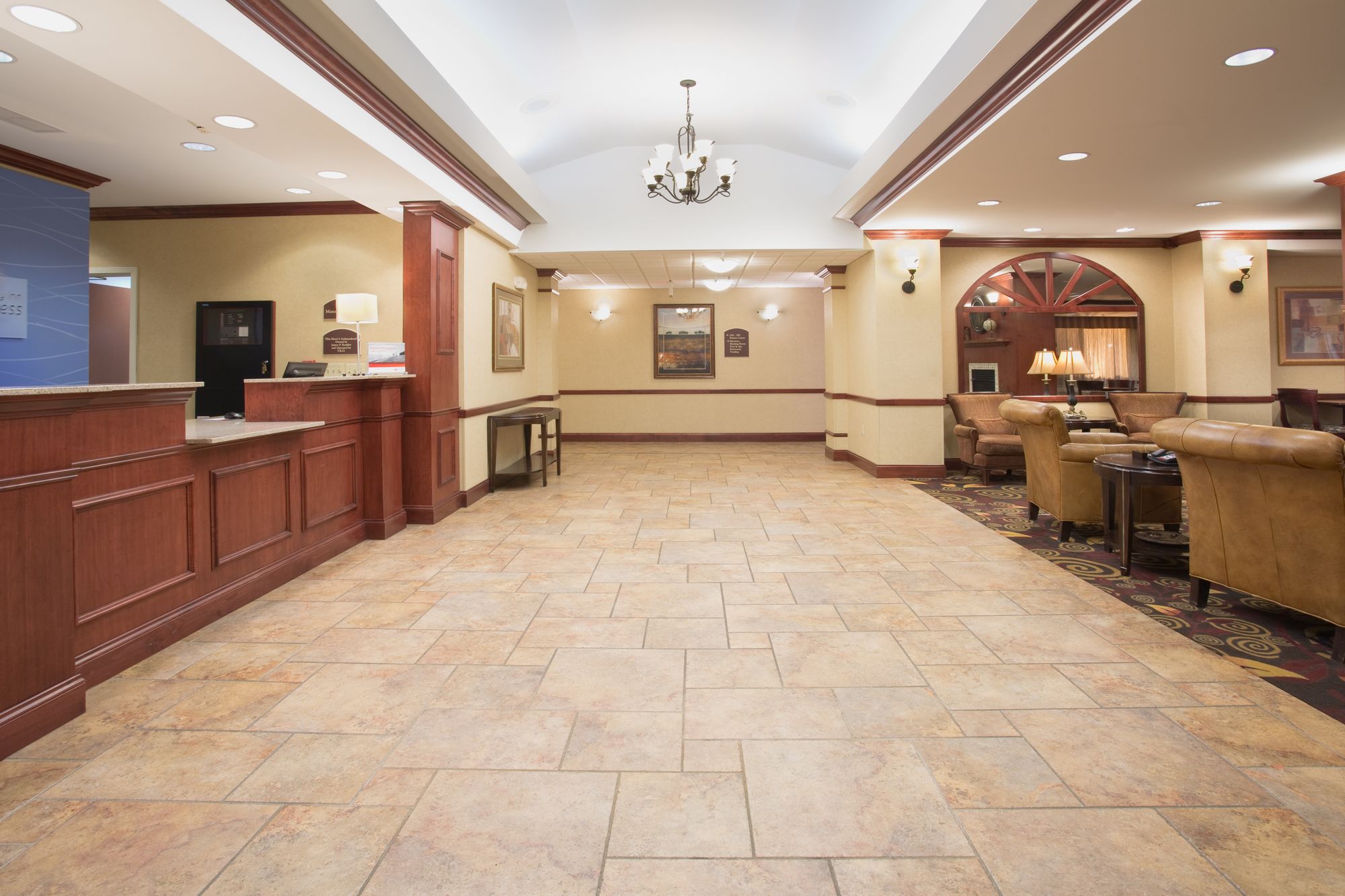 Holiday Inn Express Hotel & Suites Mitchell