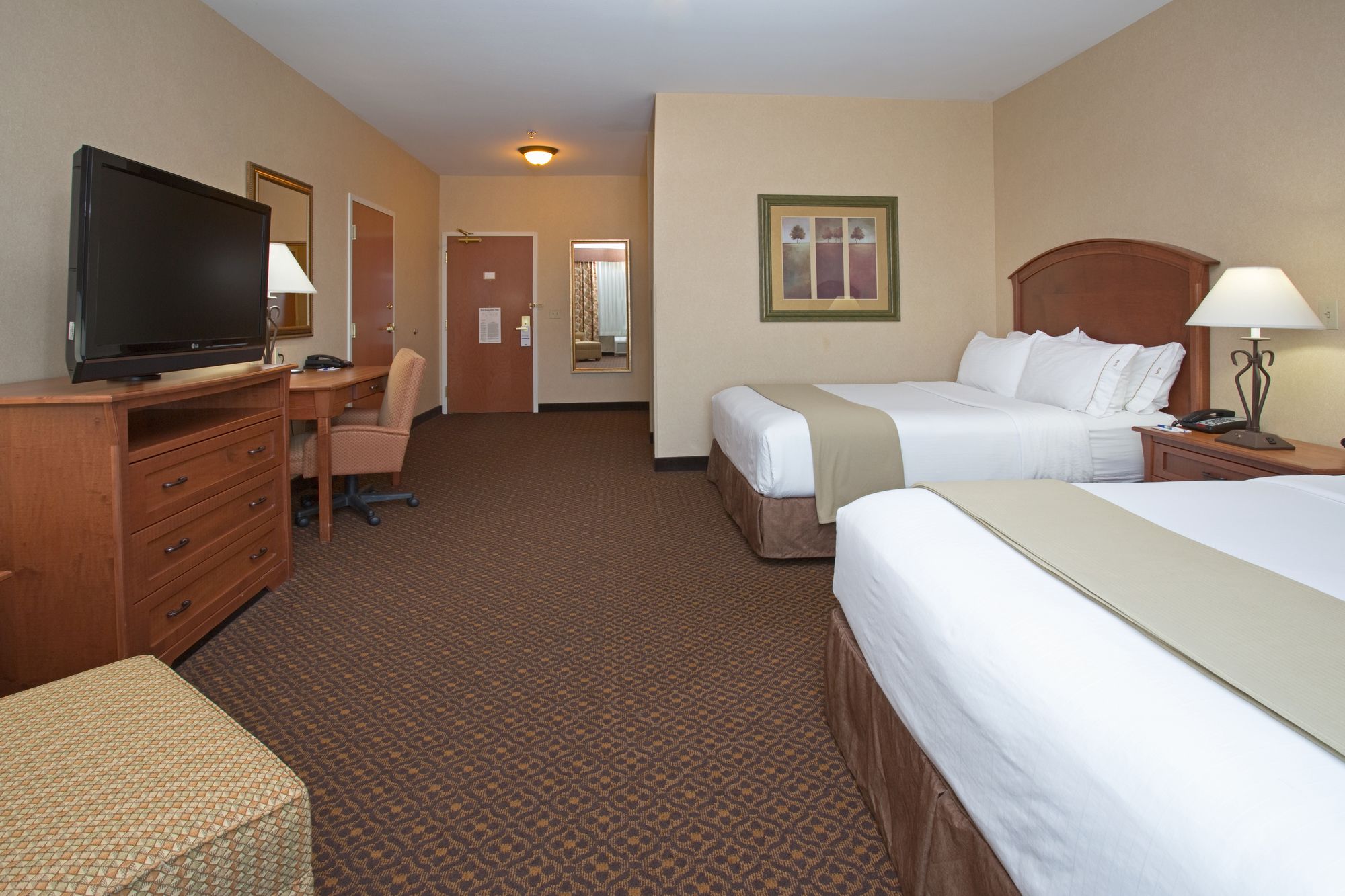 Holiday Inn Express Hotel & Suites Mitchell