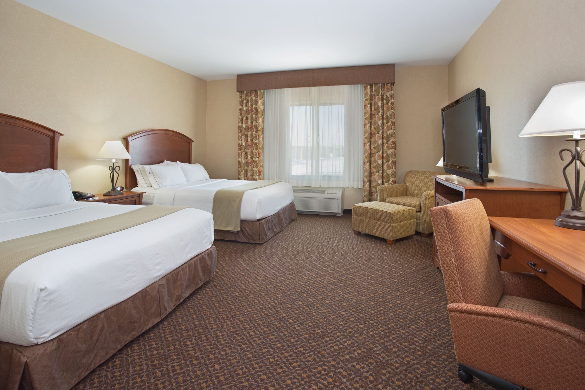 Holiday Inn Express Hotel & Suites Mitchell
