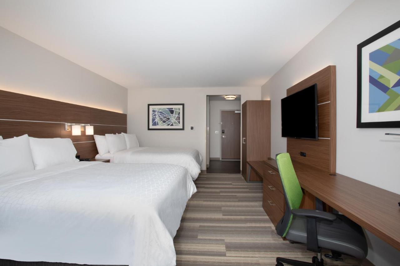 Holiday Inn Express & Suites Dakota Dunes – Event Center