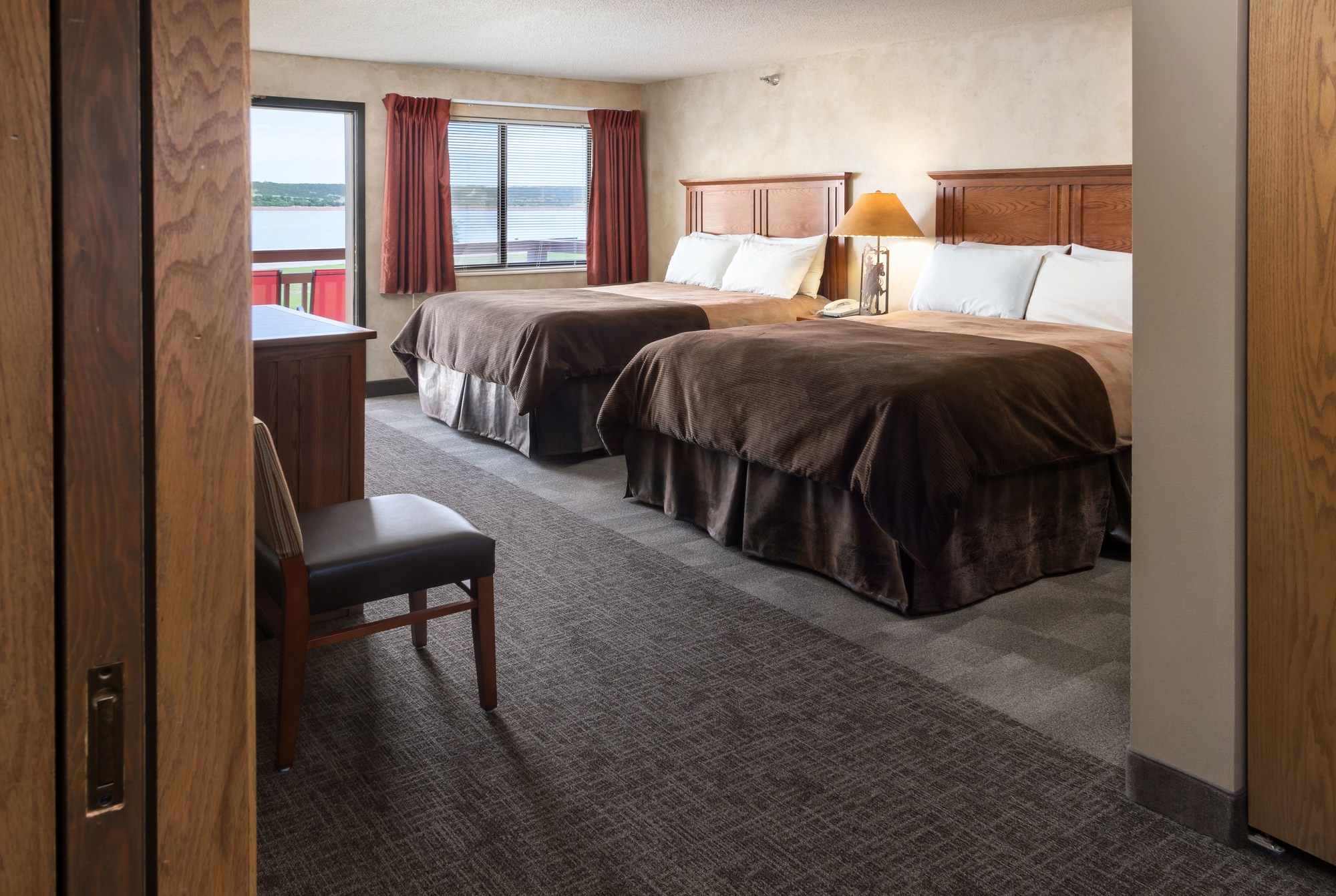 Arrowwood Resort & Conference Center at Cedar Shore