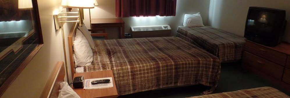 Dakota Country Inn & Suites