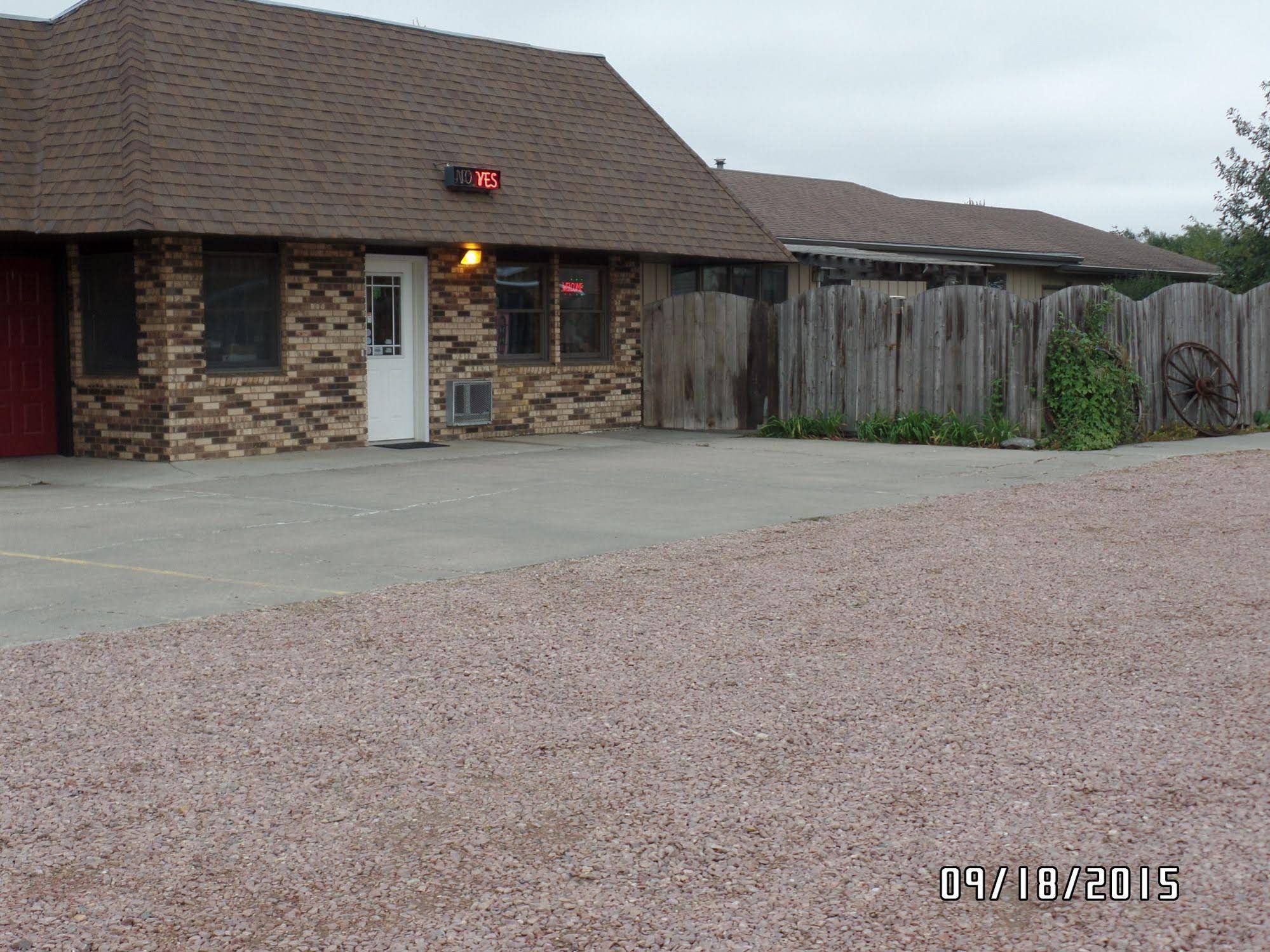 Dakota Country Inn & Suites