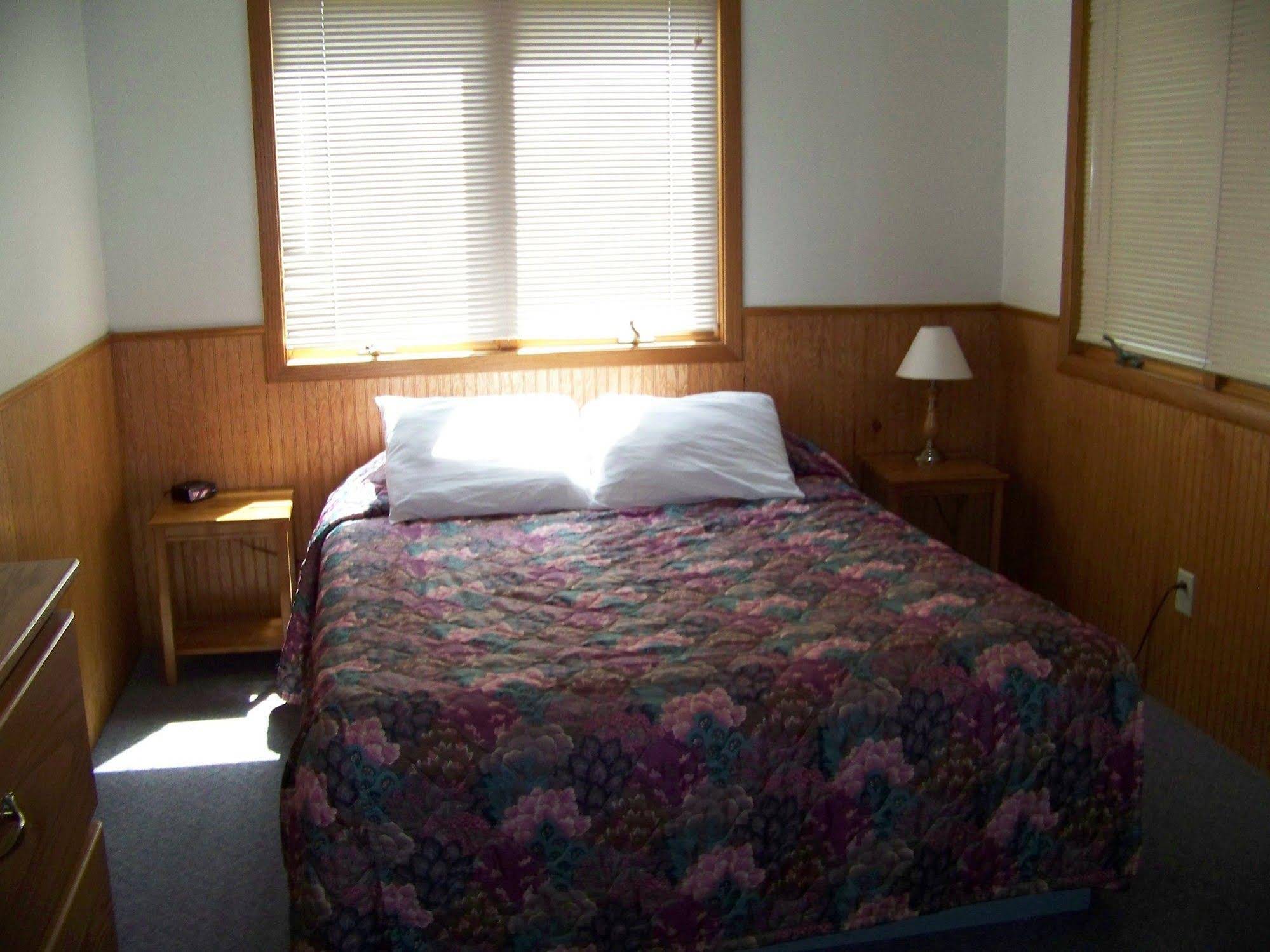 Canyon Lake Resort