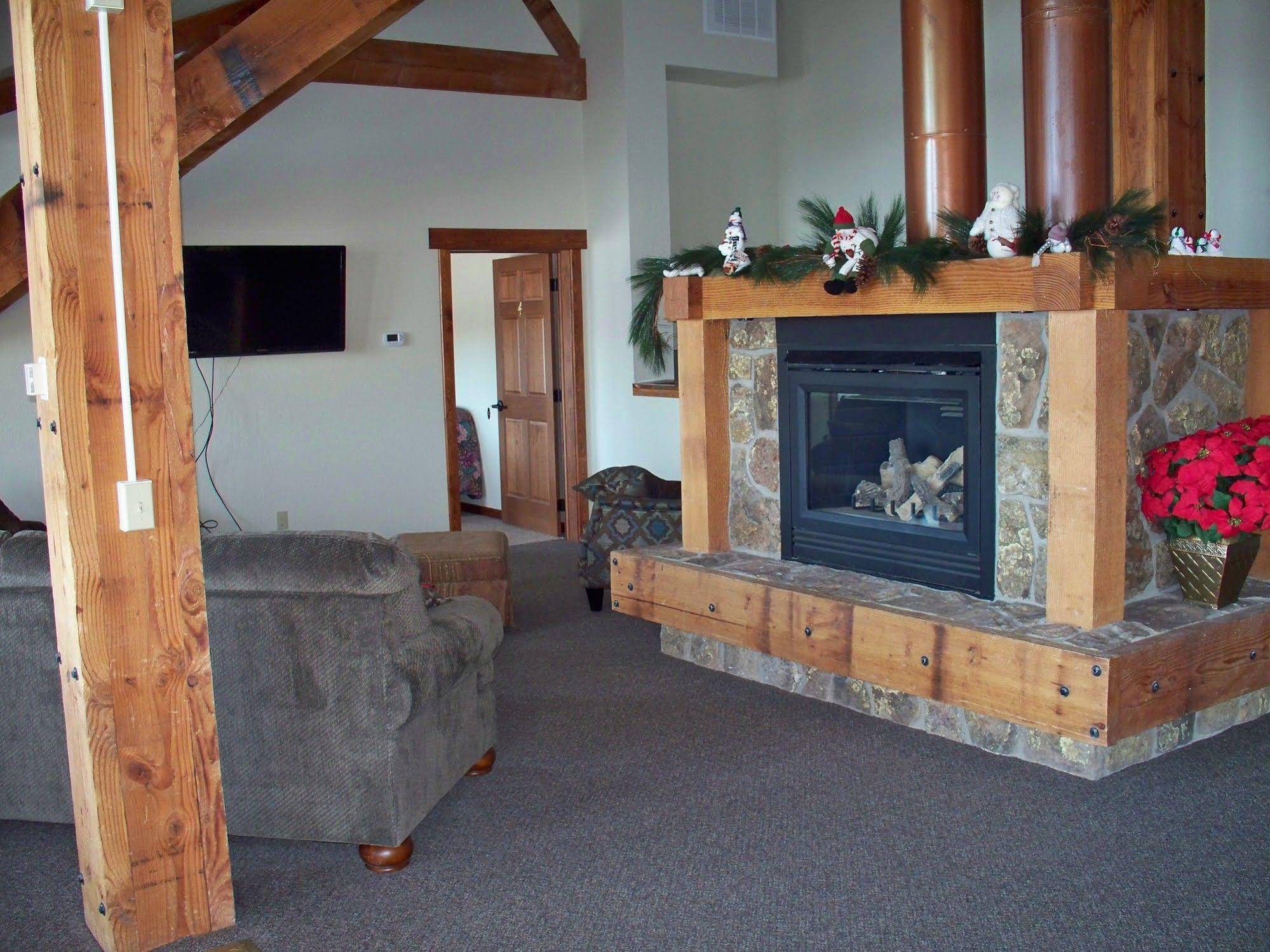 Canyon Lake Resort