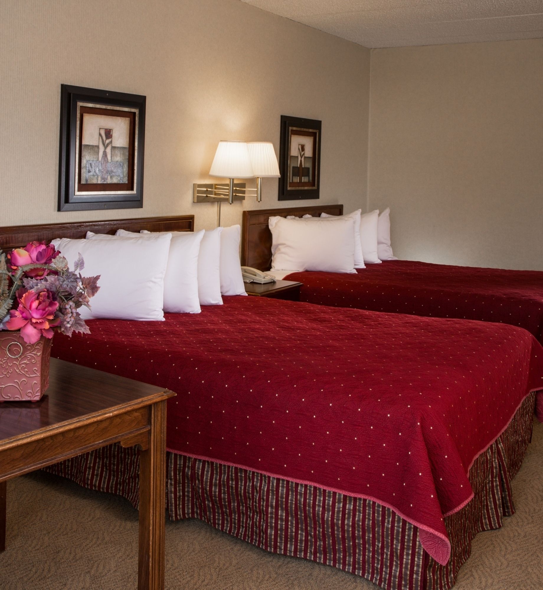 Foothills Inn