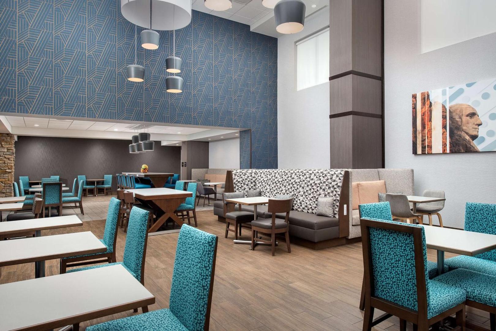 Hampton Inn & Suites Rapid City Rushmore