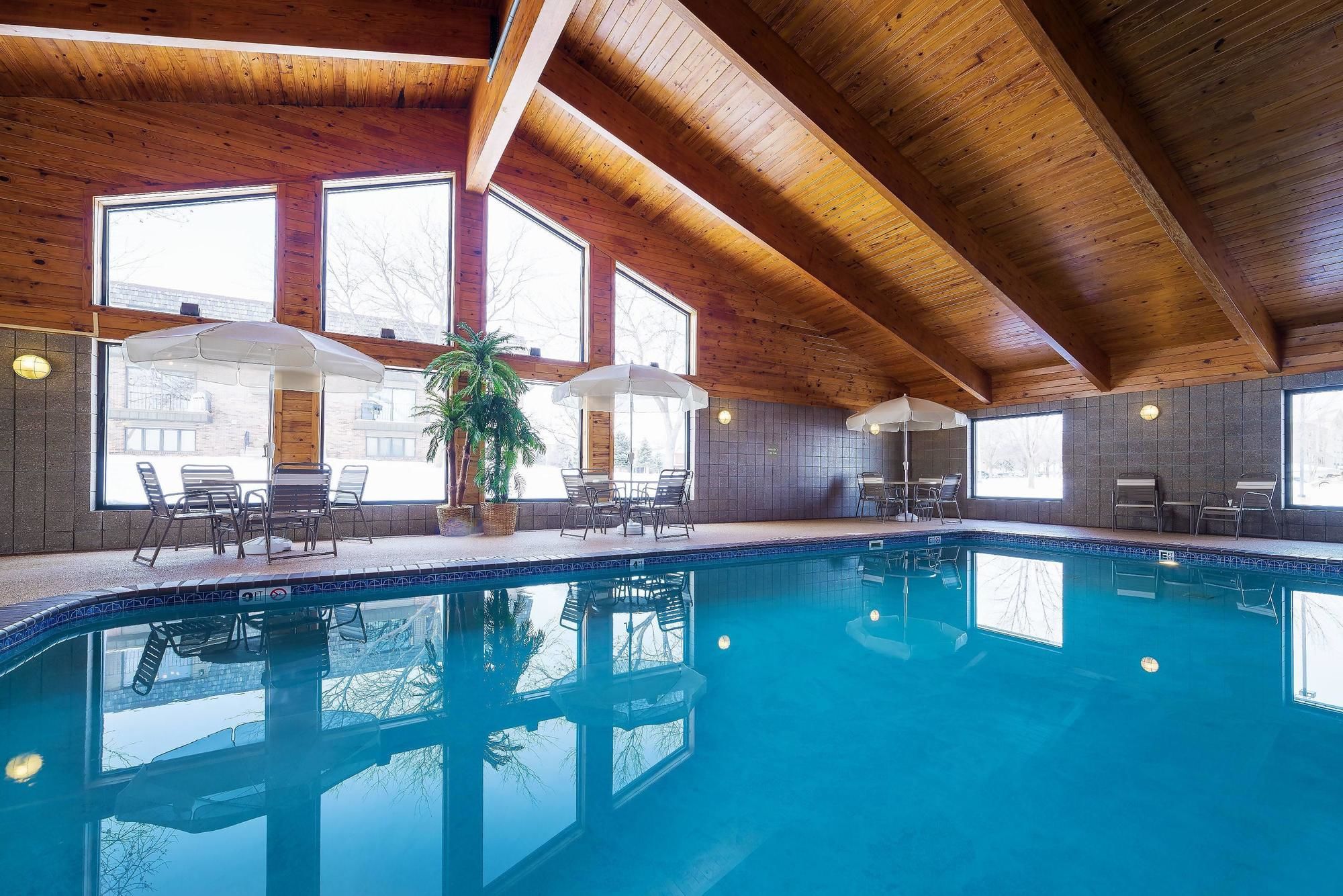 AmericInn by Wyndham Sioux Falls