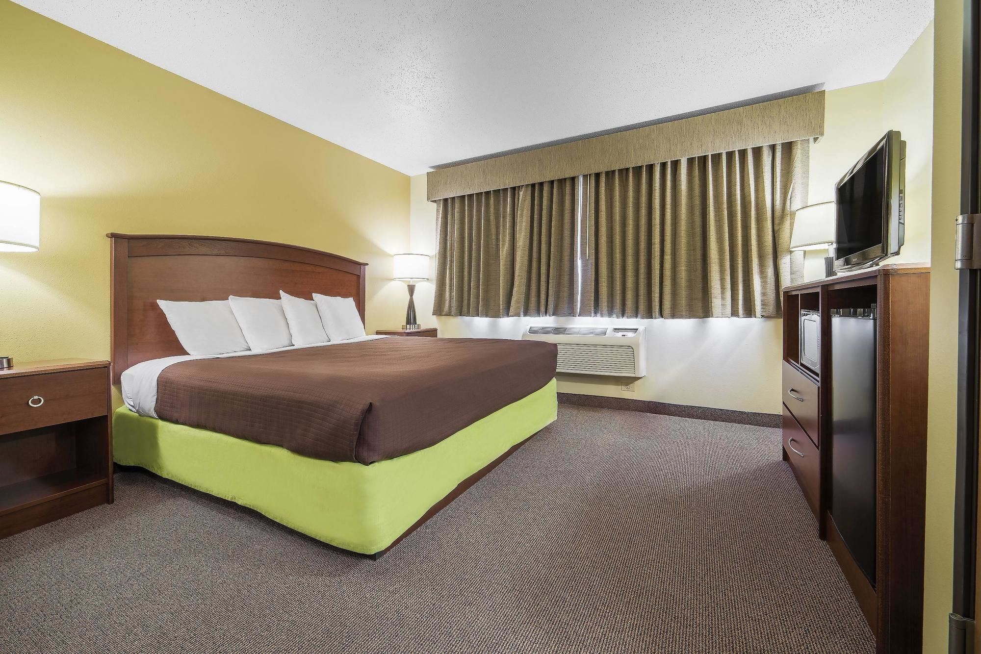 AmericInn by Wyndham Sioux Falls