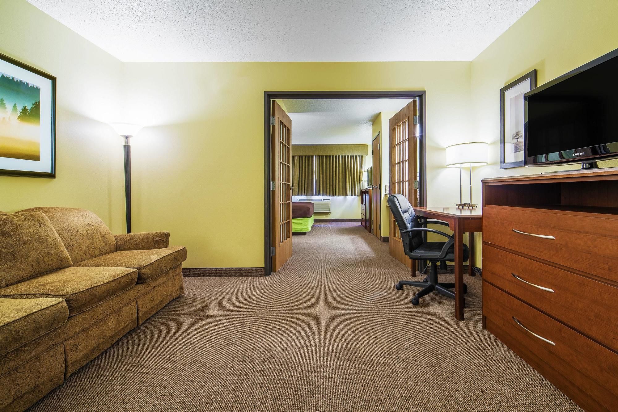 AmericInn by Wyndham Sioux Falls
