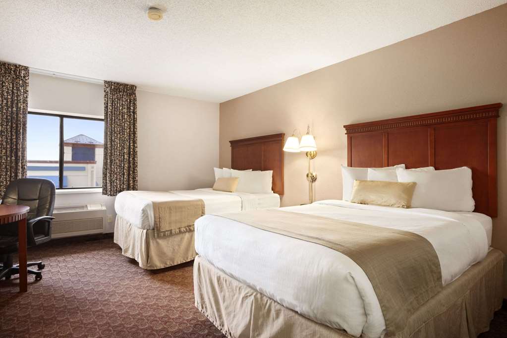 Baymont by Wyndham Sioux Falls Near West 41st Street