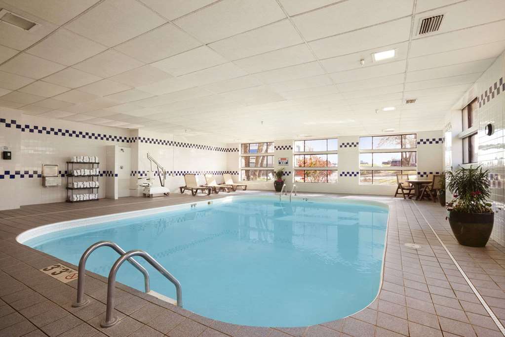 Baymont by Wyndham Sioux Falls Near West 41st Street