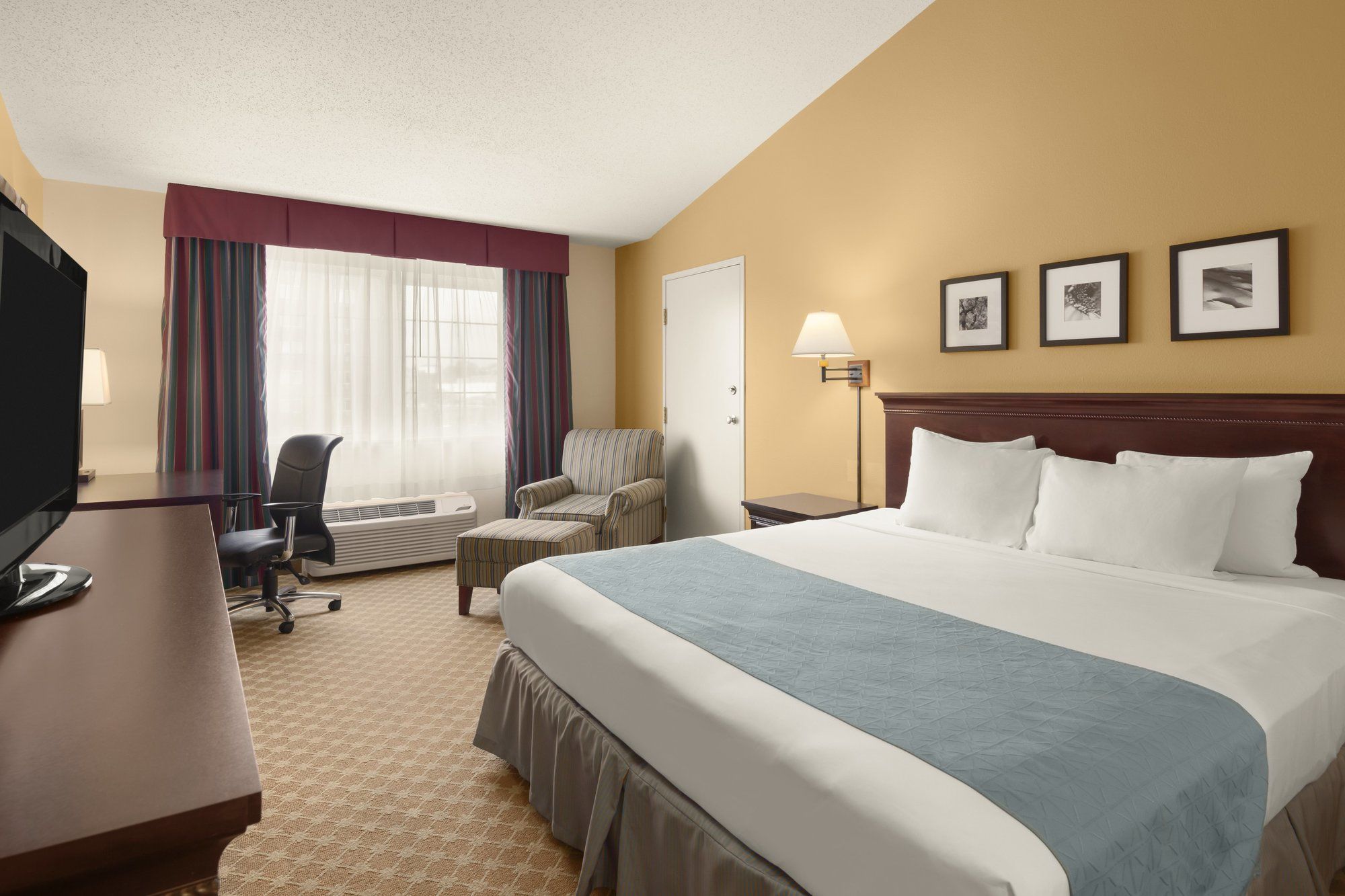 Country Inn & Suites by Radisson, Sioux Falls, SD