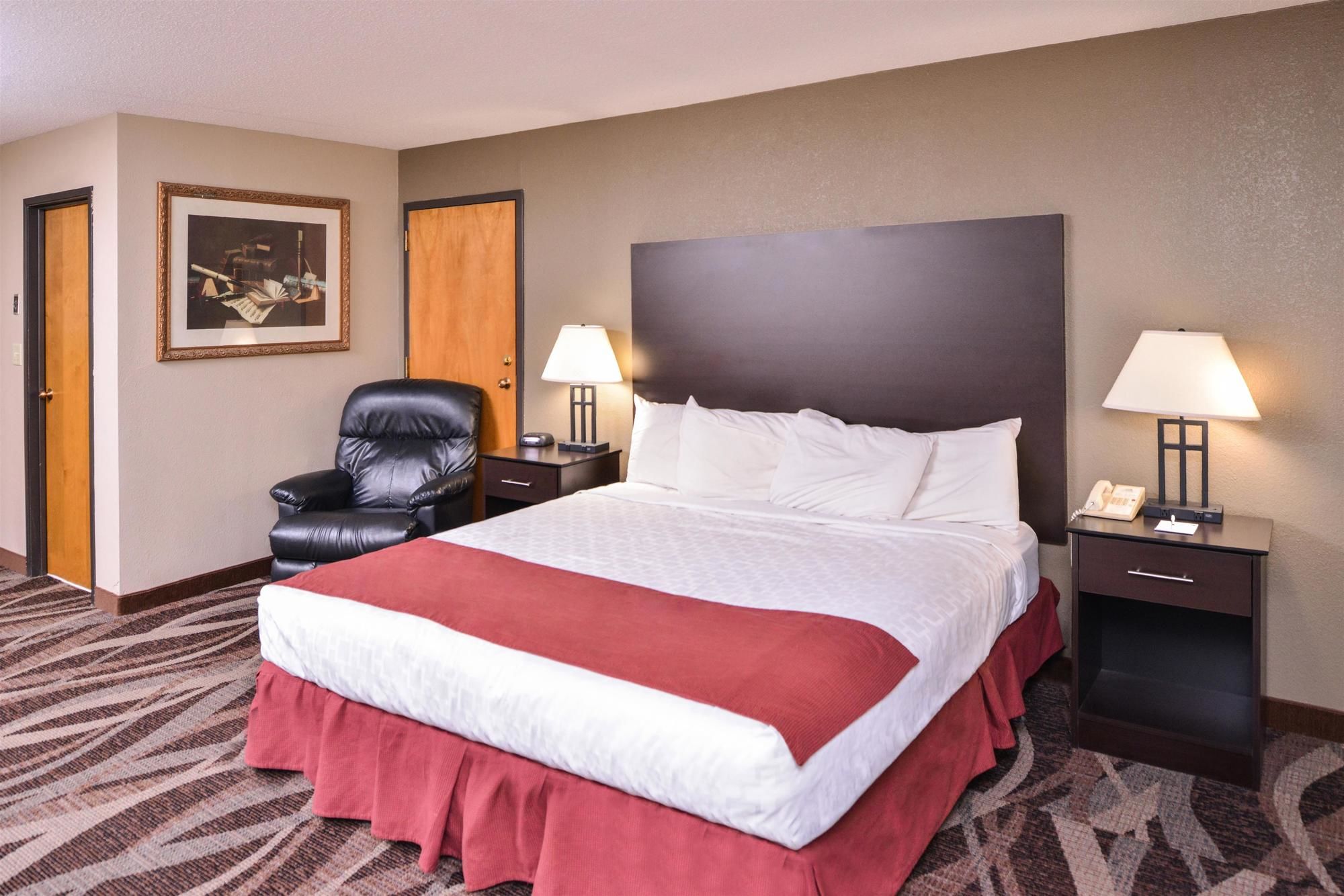 Baymont by Wyndham Sioux Falls North/I-29/Russell St