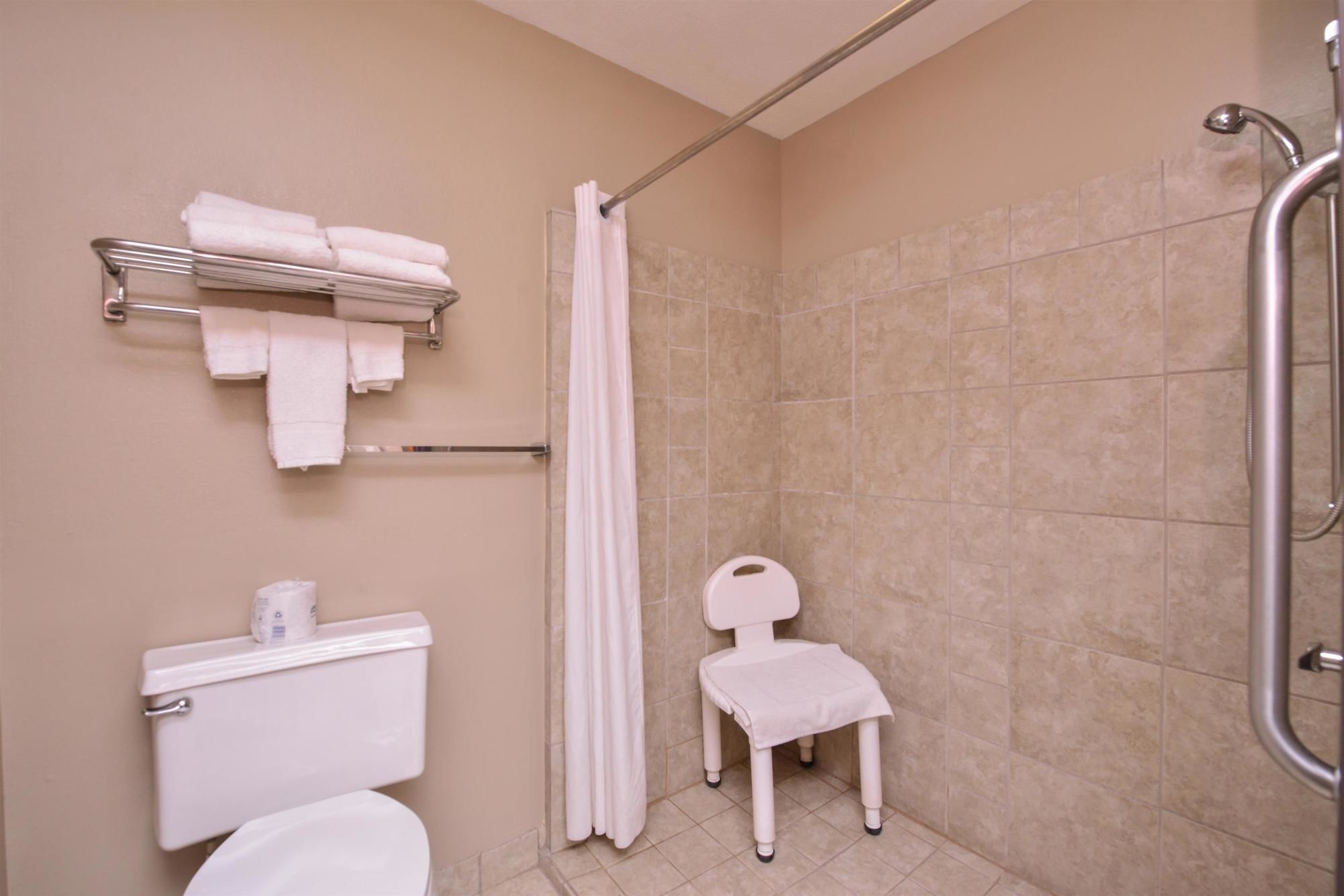 Baymont by Wyndham Sioux Falls North/I-29/Russell St