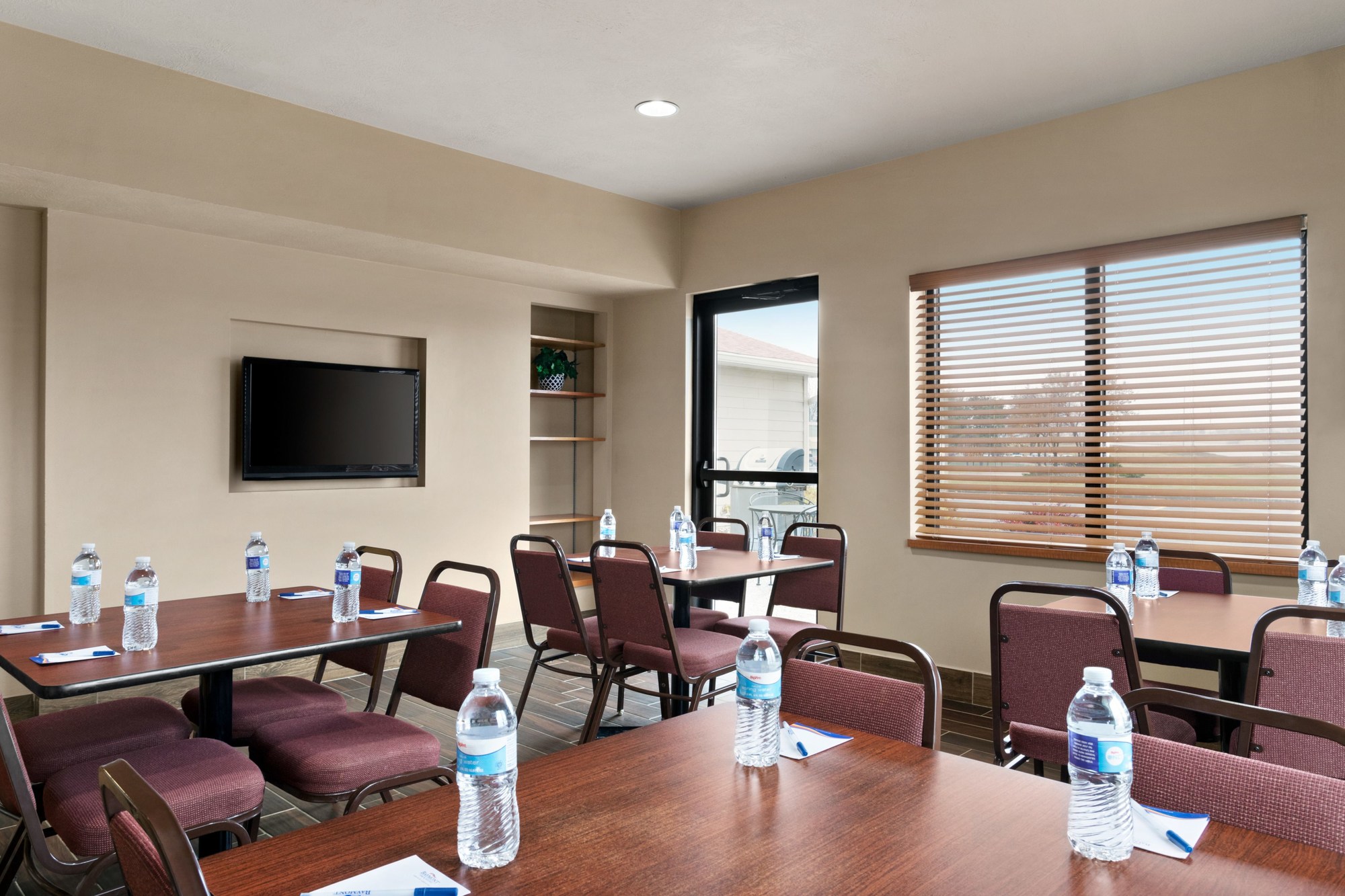 Baymont by Wyndham Sioux Falls North/I-29/Russell St