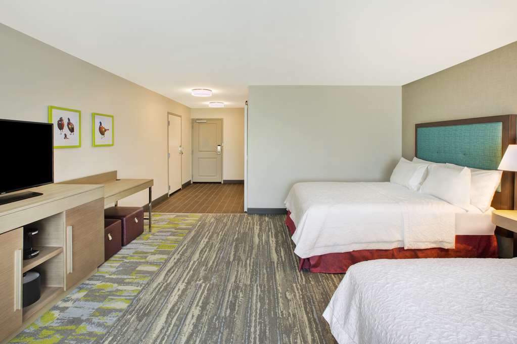 Hampton Inn & Suites Southwest/Sioux