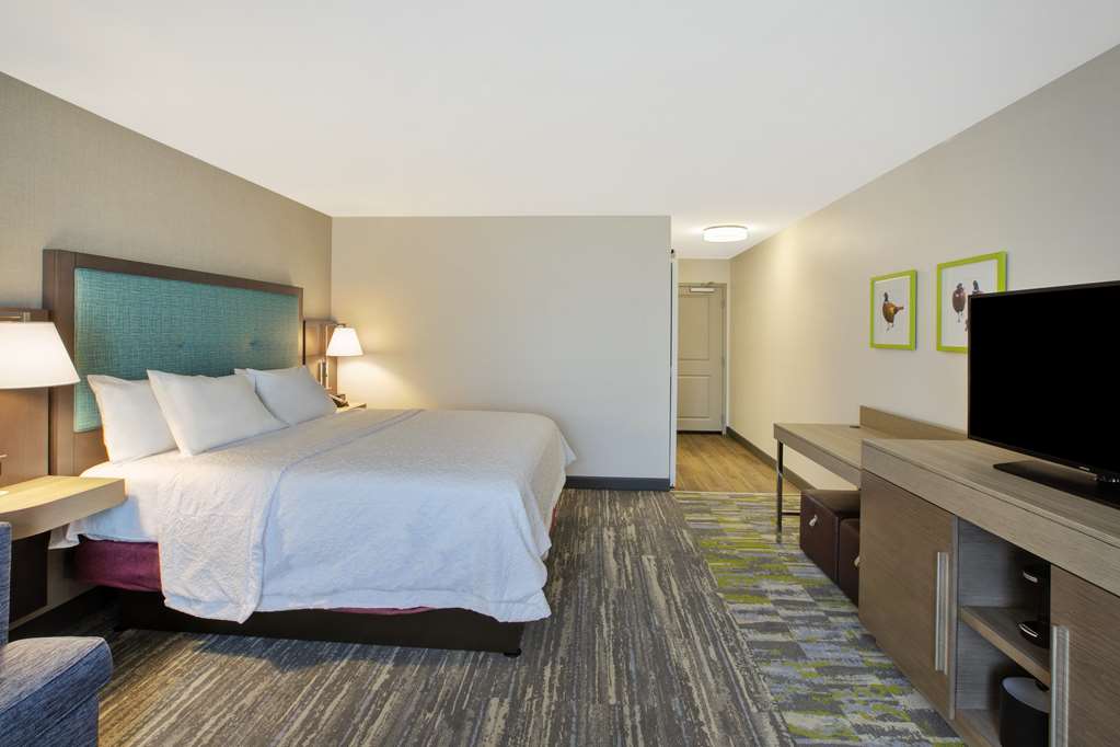 Hampton Inn & Suites Southwest/Sioux