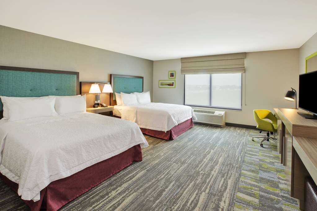 Hampton Inn & Suites Southwest/Sioux