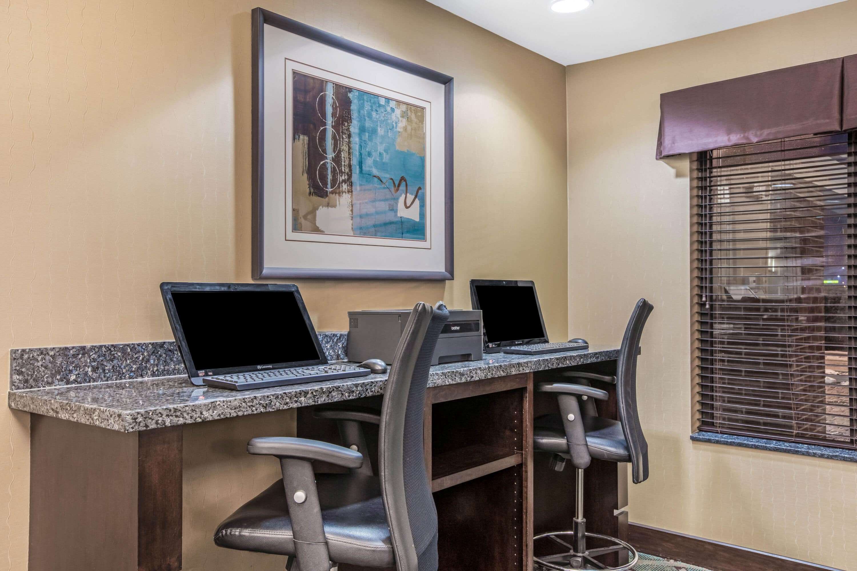 La Quinta Inn & Suites by Wyndham Sioux Falls