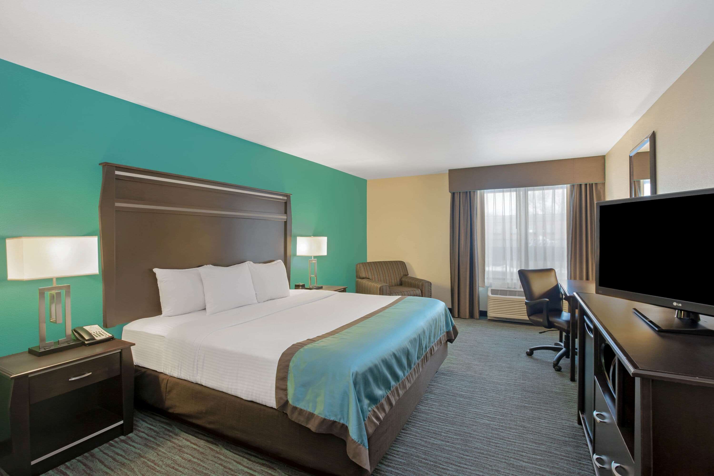 La Quinta Inn & Suites by Wyndham Sioux Falls