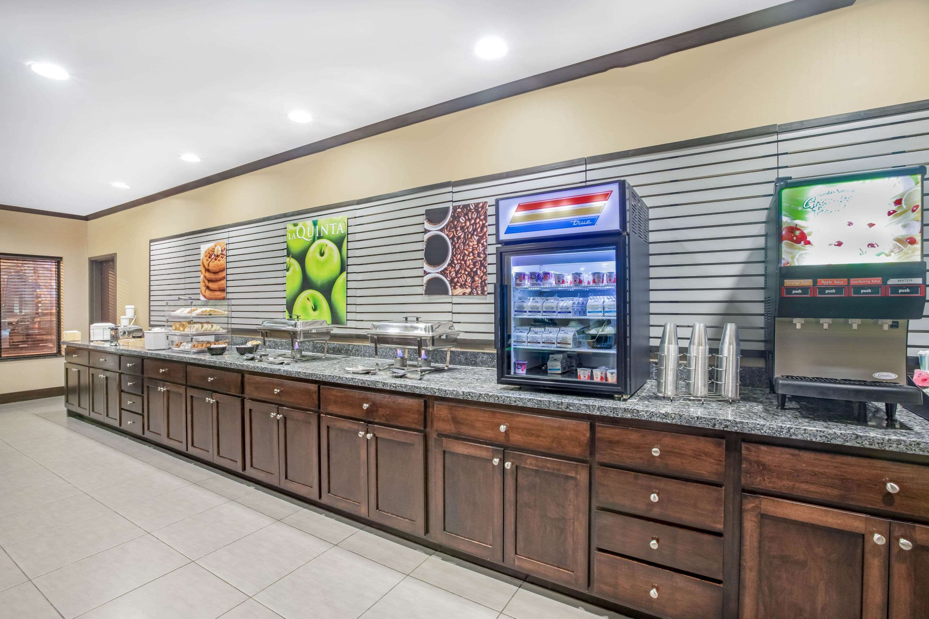La Quinta Inn & Suites by Wyndham Sioux Falls