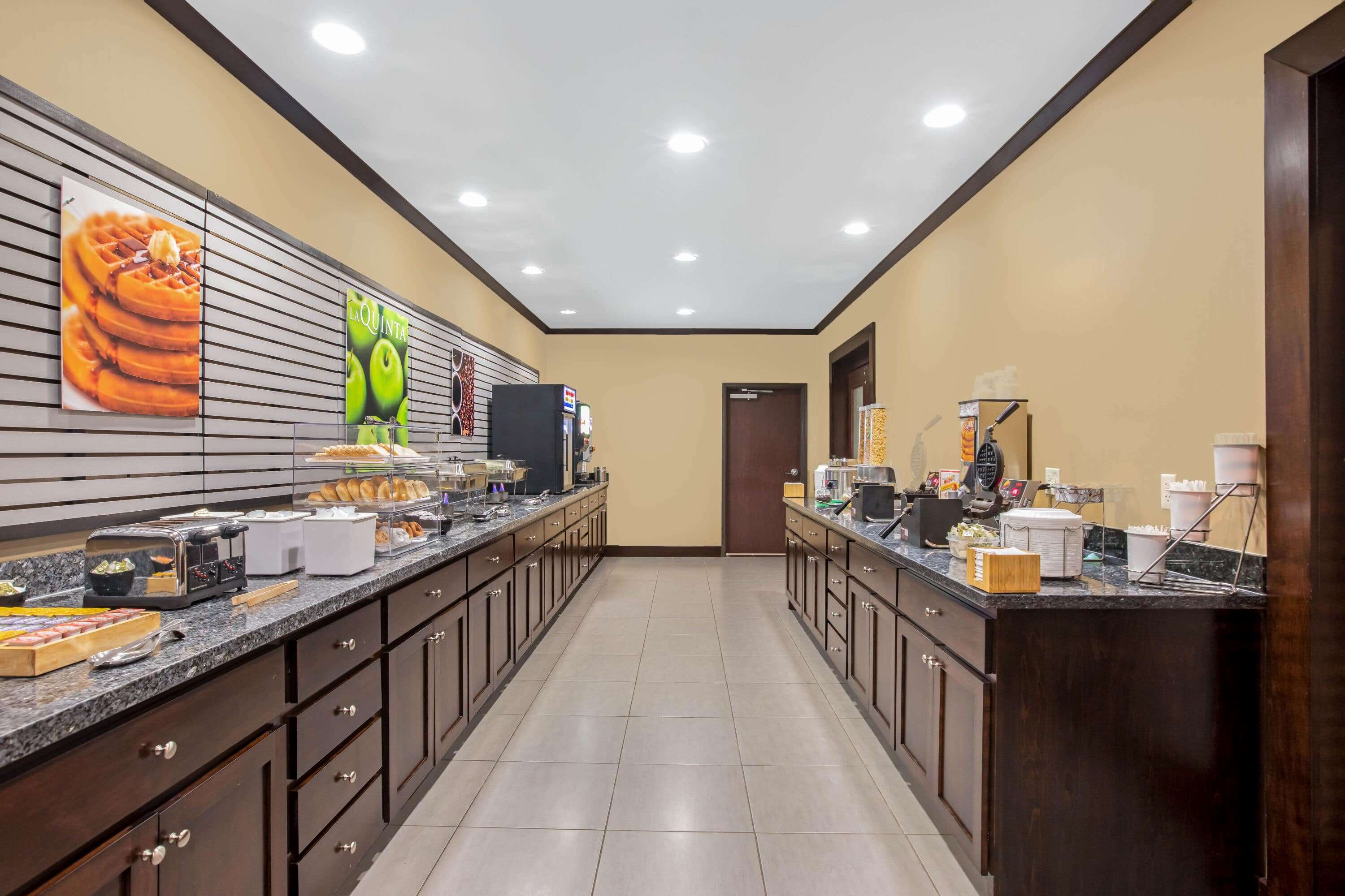 La Quinta Inn & Suites by Wyndham Sioux Falls