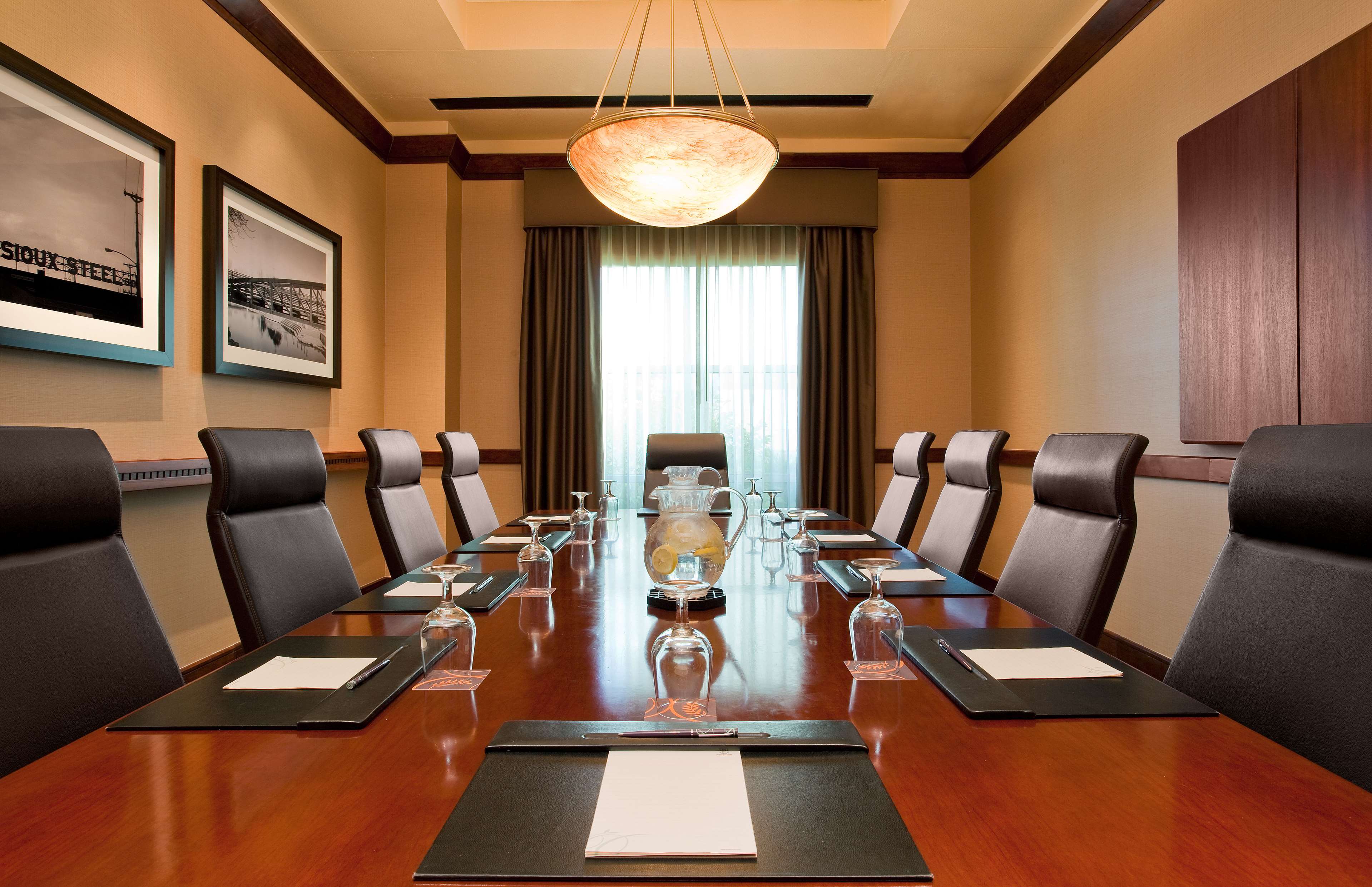 Sheraton Sioux Falls & Center