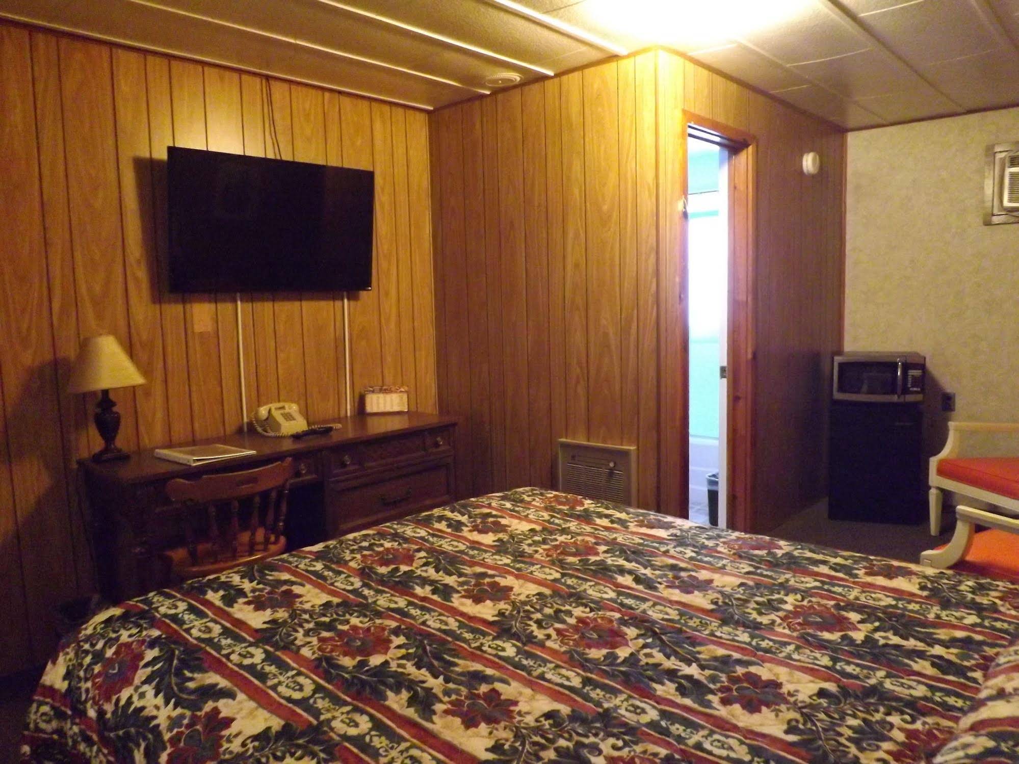 Bell's Motor Lodge Motel