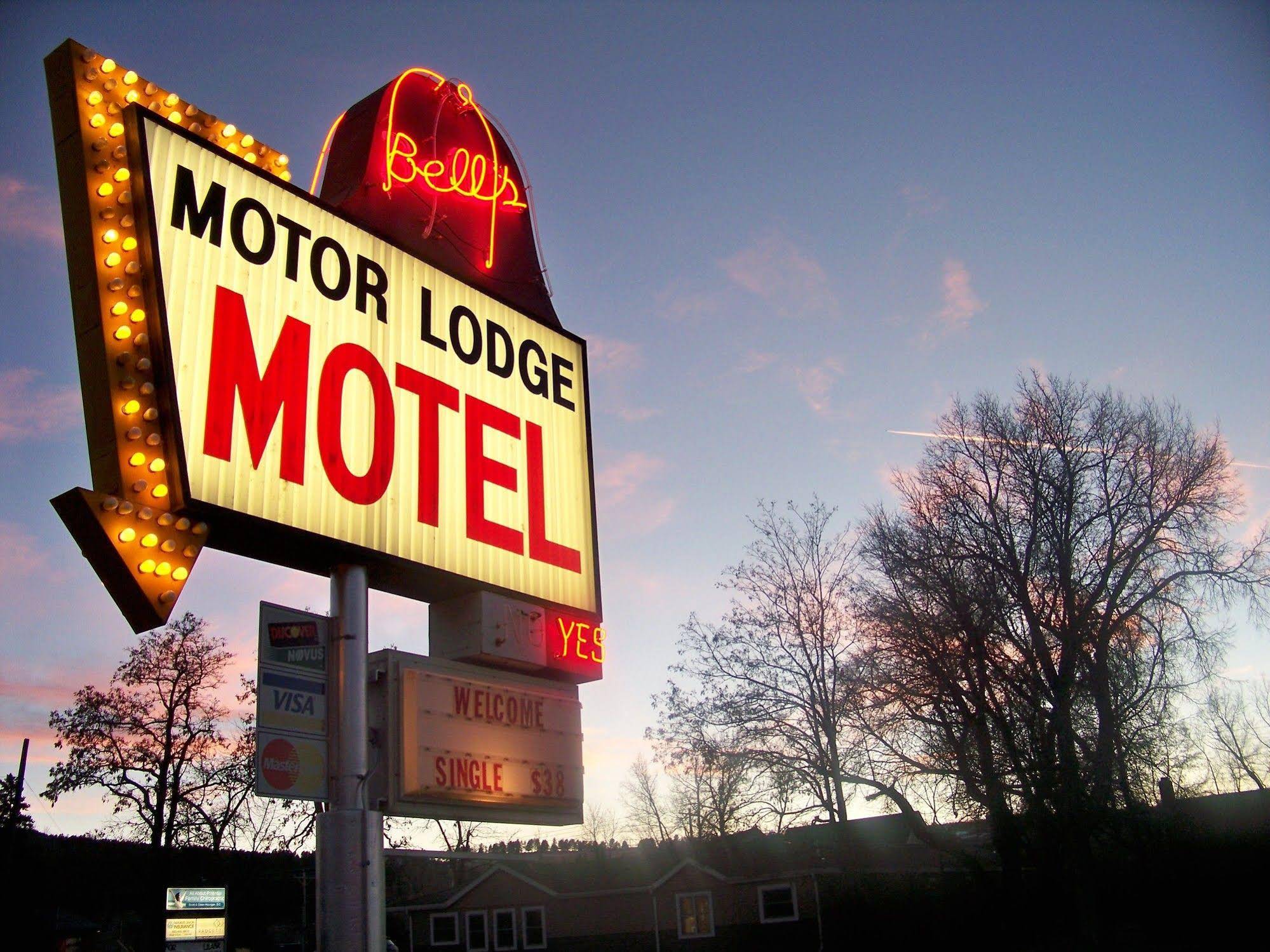 Bell's Motor Lodge Motel