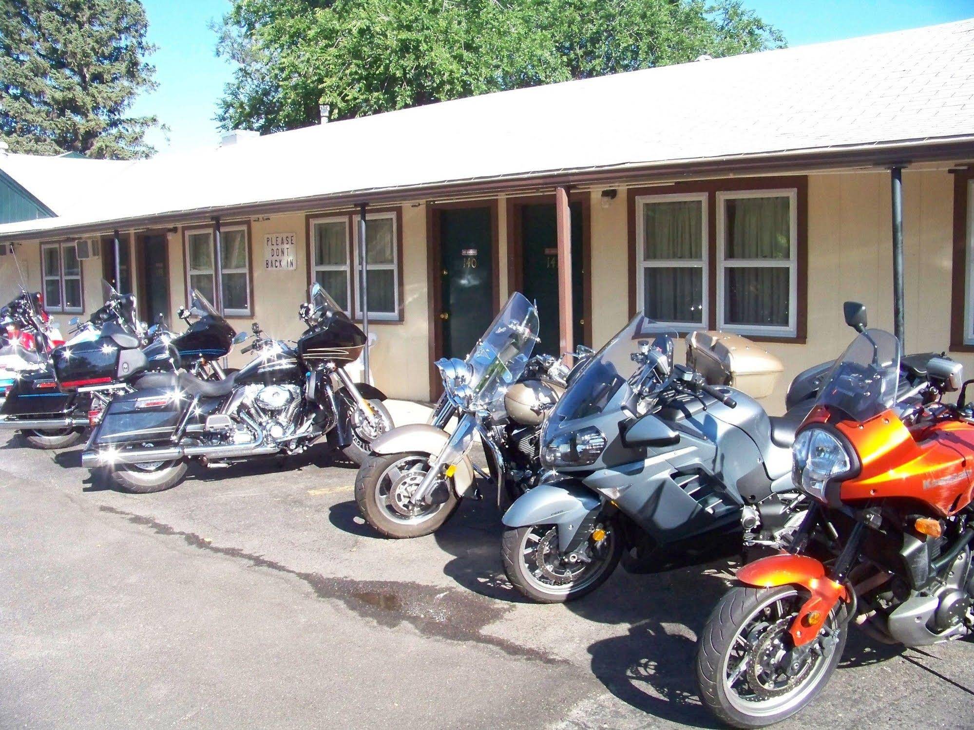 Bell's Motor Lodge Motel