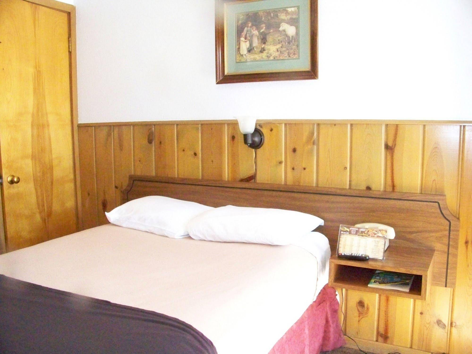 Bell's Motor Lodge Motel