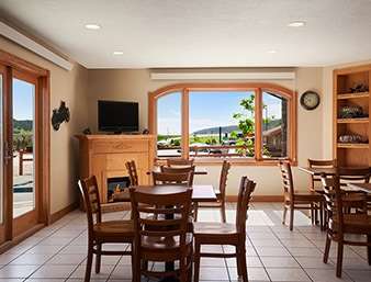Super 8 by Wyndham Sturgis