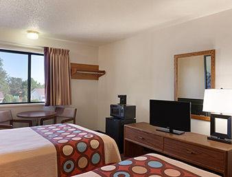 Super 8 by Wyndham Wall