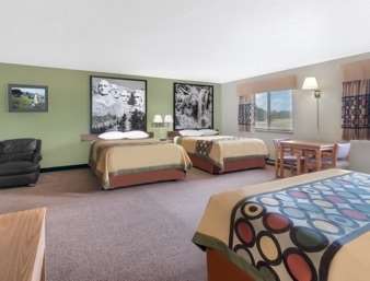 Super 8 by Wyndham Winner SD