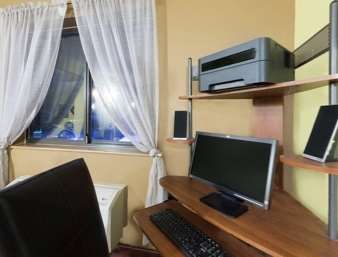 Econo Lodge Inn & Suites