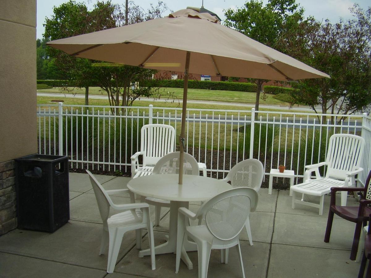 Holiday Inn Express & Suites Alcoa (Knoxville Airport)