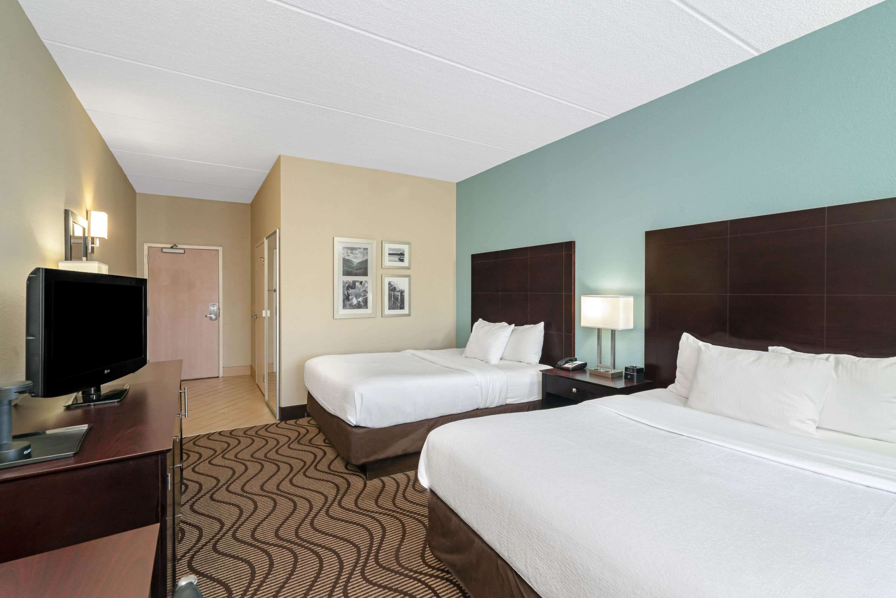 La Quinta Inn & Suites by Wyndham Knoxville Airport