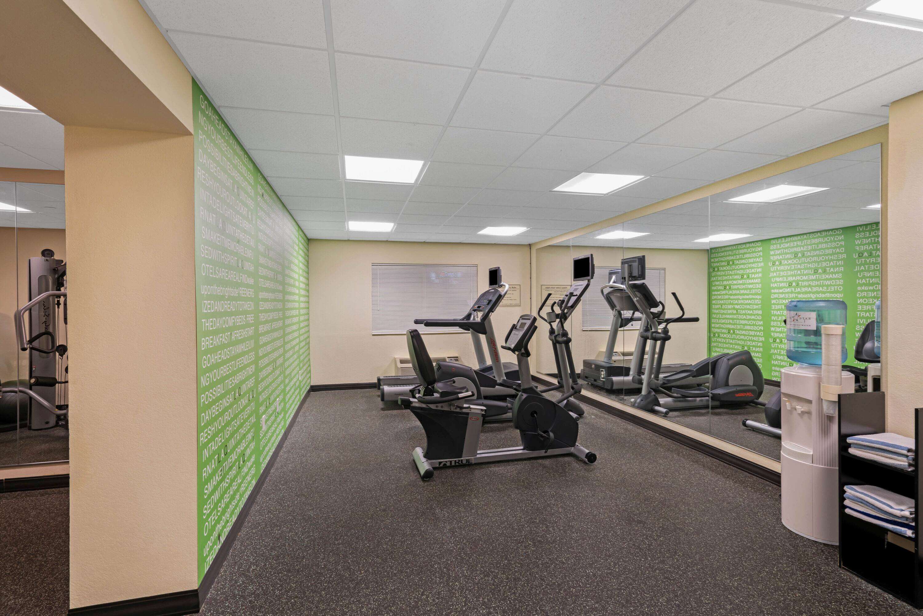 La Quinta Inn & Suites by Wyndham Knoxville Airport
