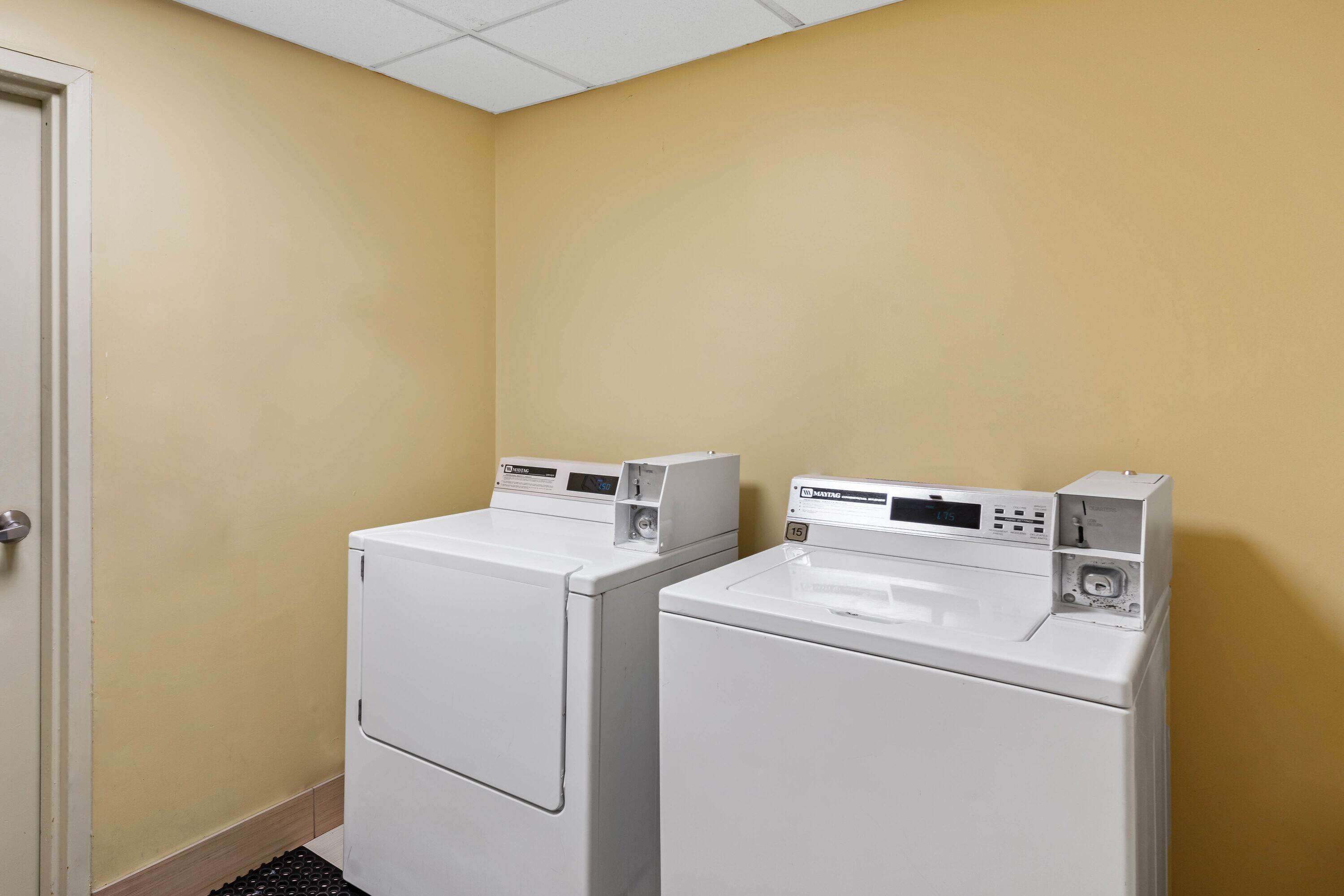 La Quinta Inn & Suites by Wyndham Knoxville Airport
